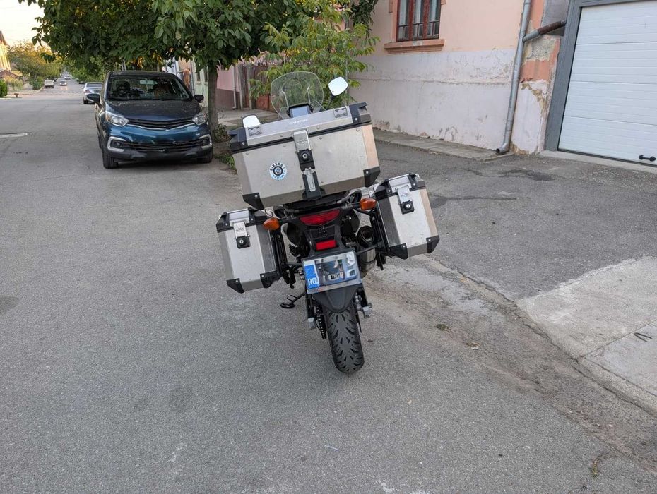 Suzuki V-strom DL 650