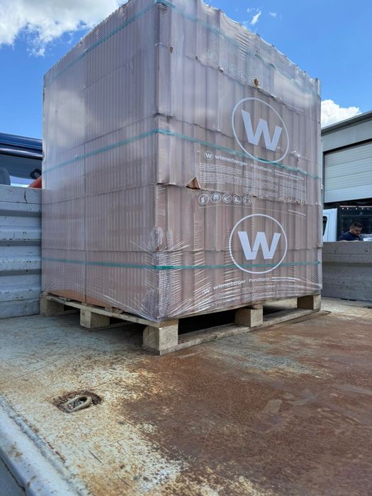 Камион с кран/ Транспортни услуги