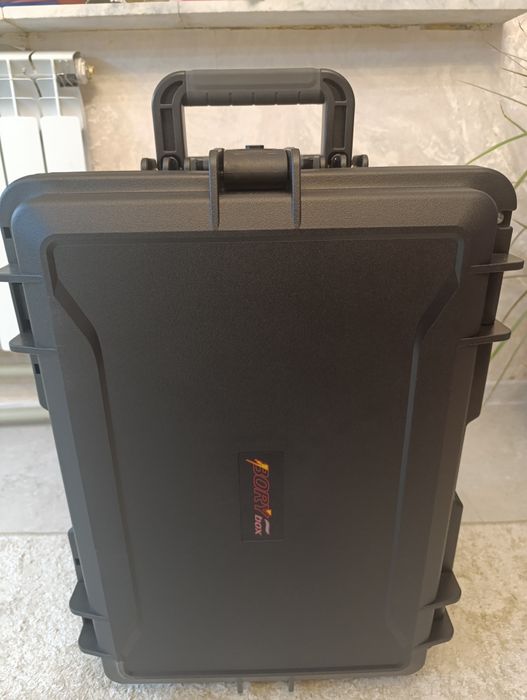 Чемодан для инструментов.