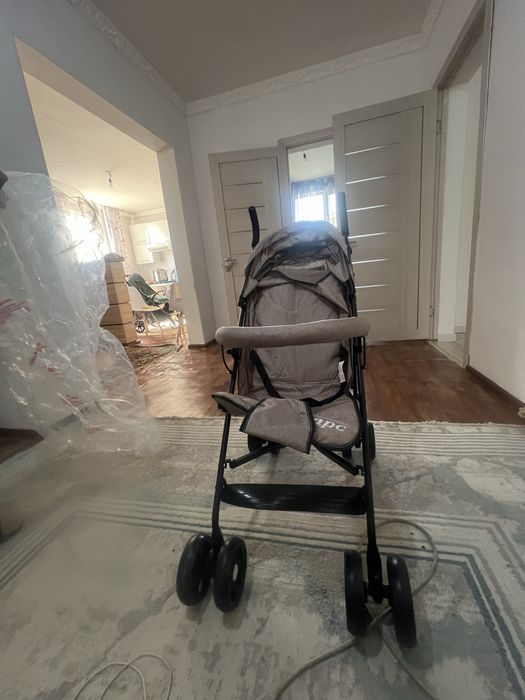 Детскии коляска новый
