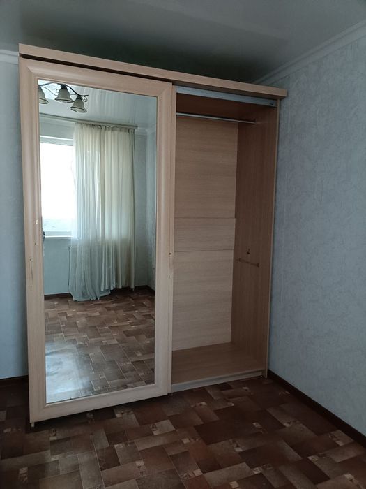Срочно продам шкаф купе в хорошем состоянии в связи с переездом