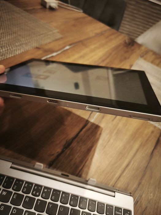 Лаптоп леново компютър lenovo tablet таблет Бланшет