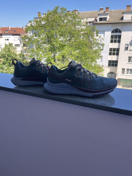Nike react pegasus trail 42 номер