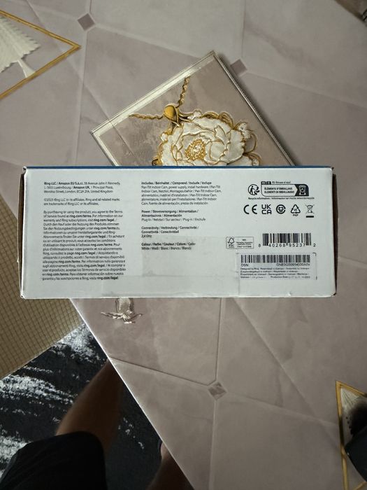 Ring Pan-Tilt Indoor Cam – Nouă, Sigilată
