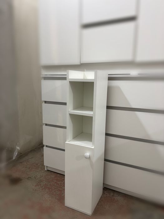 Шкафчик пенал в санузел от первий руки по низкой цене.