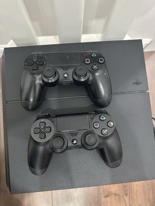Продам PS4