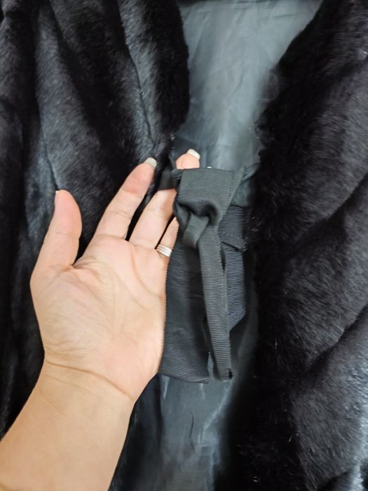 Haina blana artificiala