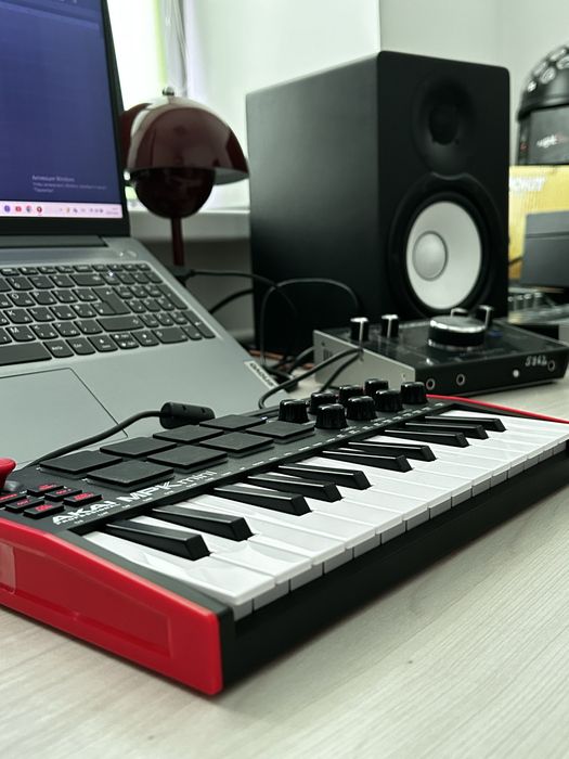 Миди клавиатура.