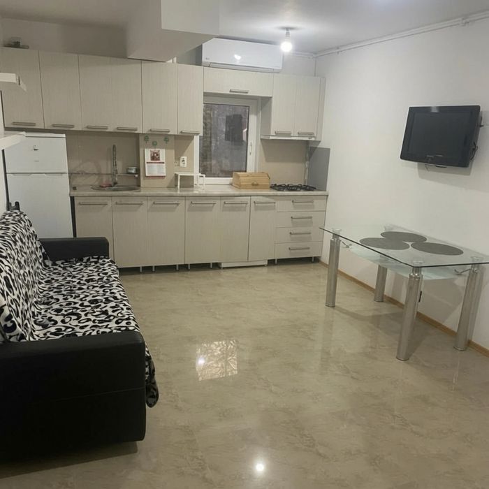 Inchiriez apartament cu 3 dormitoare+bucatarie Open space