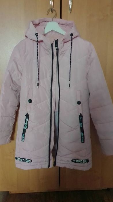 Продам куртку,весна-осень,девочковая