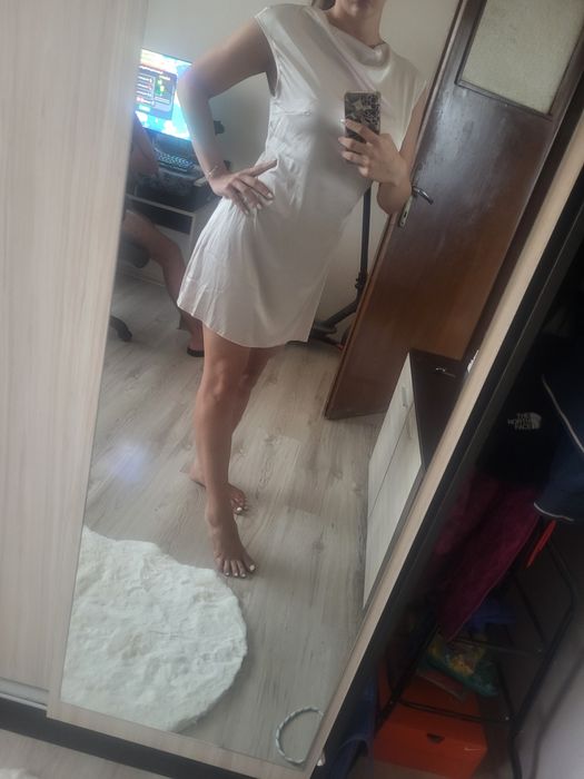 Лятна сатенена рокля
