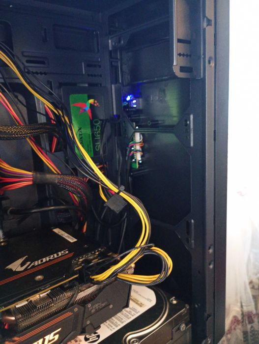 Carcasa PC Segotep V5 Black (suporta 6 ventilatoare)