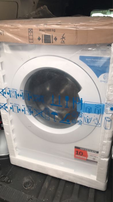 Пералня INDESIT чисто нова