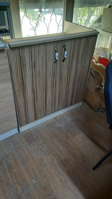 Тумбы под накладные раковины