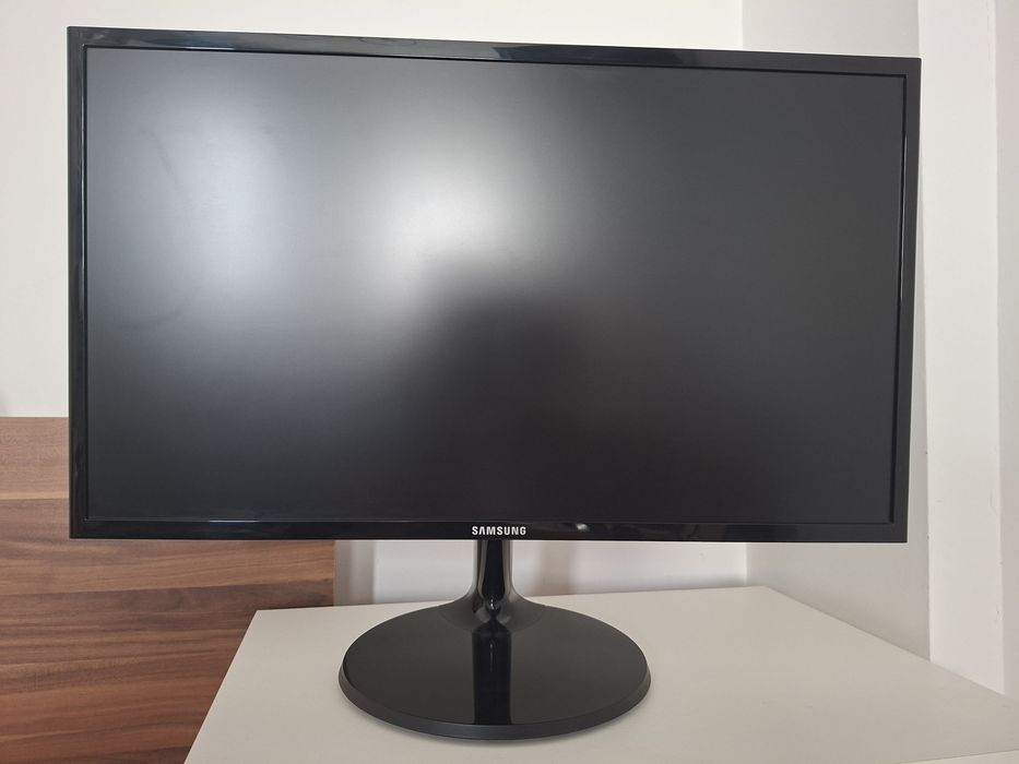 Monitor Samsung 24"