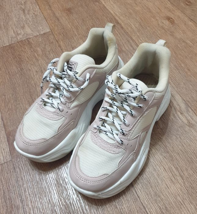 Кросовки на высокой платформе, размер 37