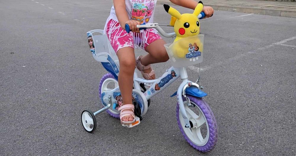 Колело с Елза и Анна