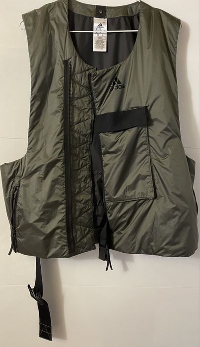 Vesta Adidas cu 2 parti