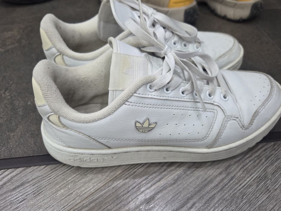 Кроссовки adidas