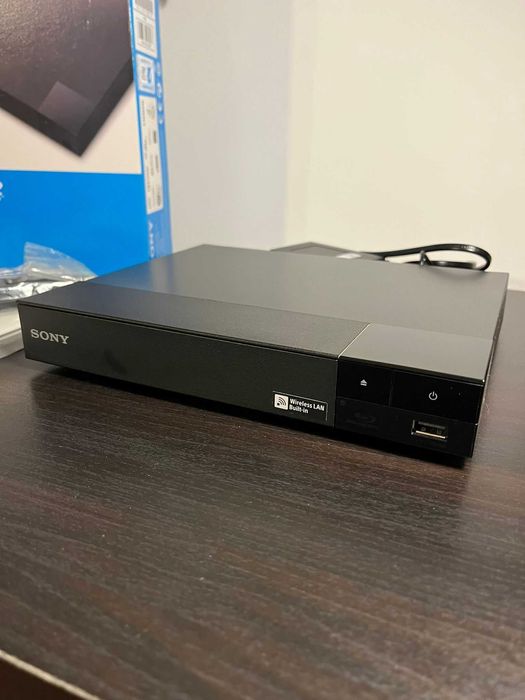 Sony Blu-ray Disc/ DVD Player/ Multimedia (Stick USB) BDP-S3700