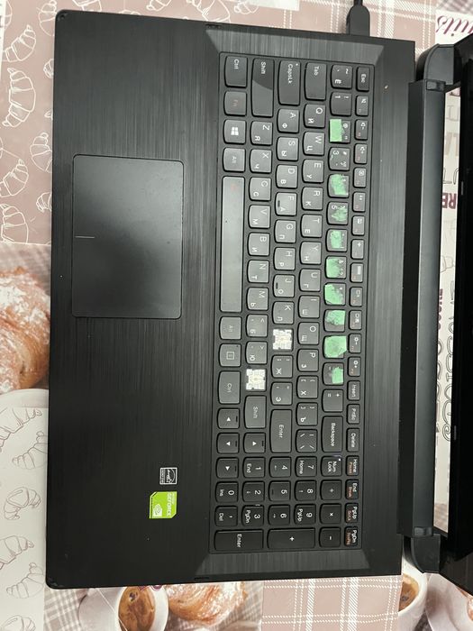 Ноутбук lenovo