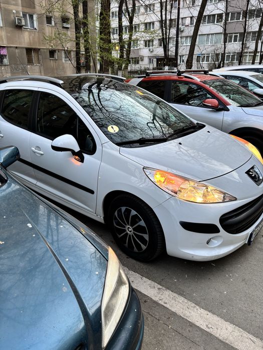 Vand Pegeout 207 din 2007 benzina 1,4motor