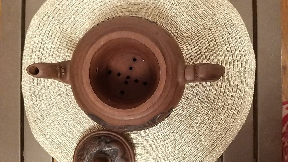 Глиняный китайский чайник