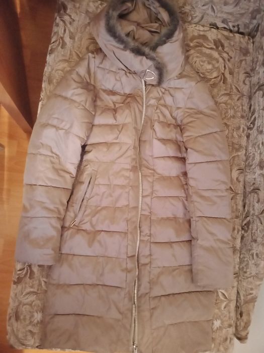 Продам зимние куртки