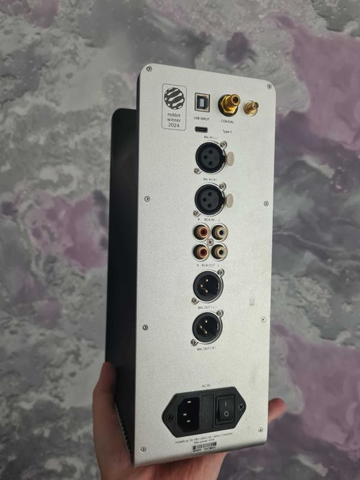 ЦАП-усилитель HiFiMAN EF600