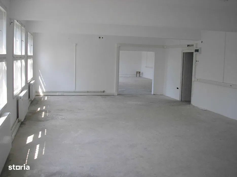 Spatiu comercial, 220 mp, zona 1 Mai