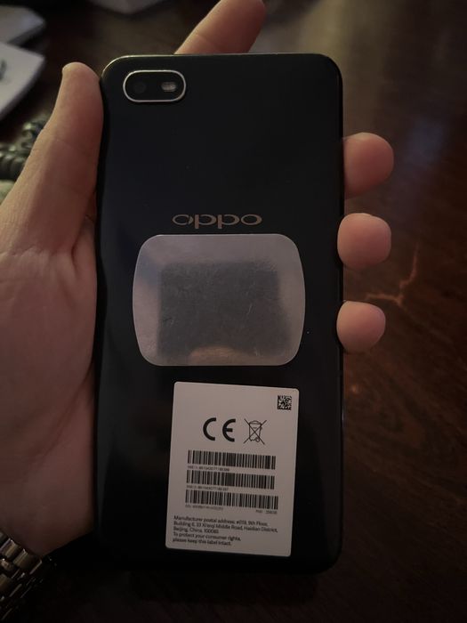 Продам оппо телефон