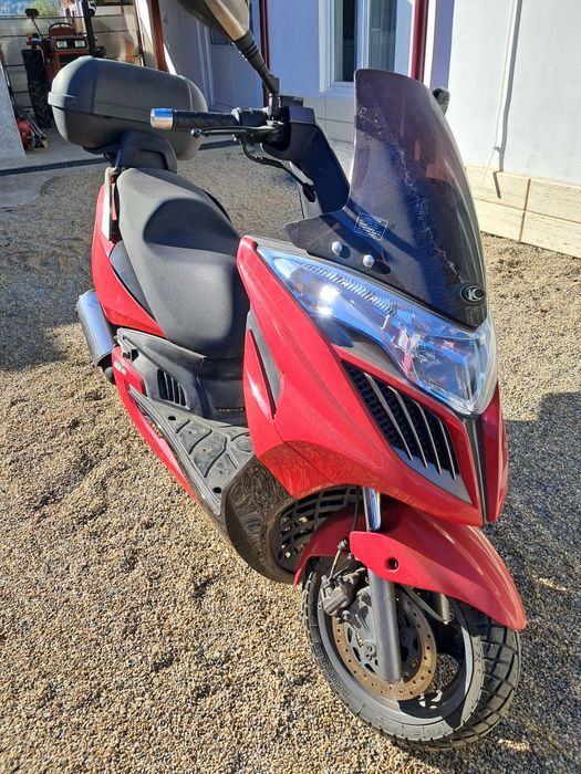 Vând scuter KYMCO