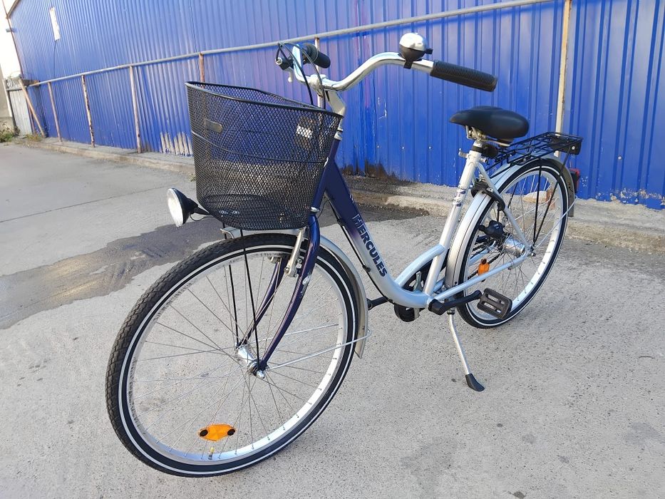 Vând bicicleta pentru damă