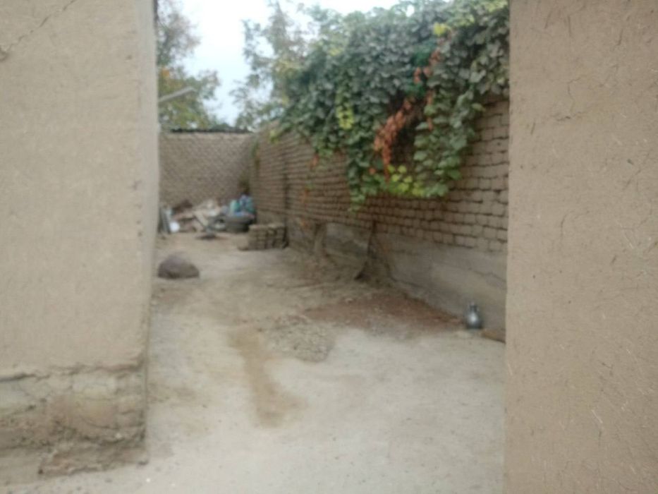 Uy 3 sotiq gaz SUV sevt bor