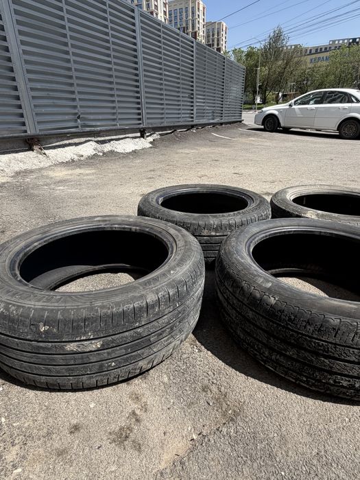 Шины для машин 216/ 55R17