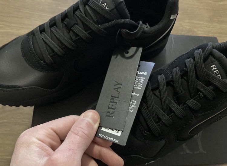 Чисто нови Мъжки сникърси Replay