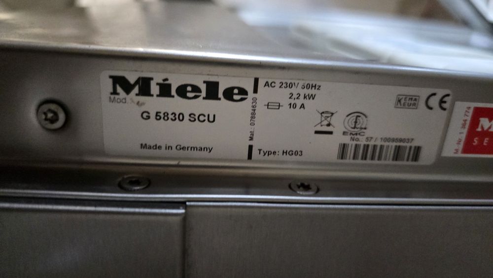 Съдомиялна Miele G5830