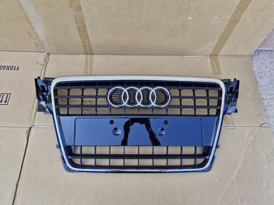 Grila centrala Audi A4 B8 NOUA 2008-2012