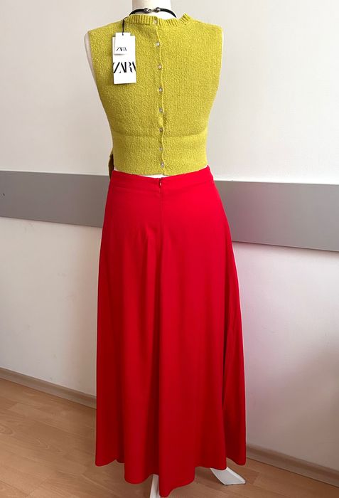 Дълга разкошна пола в червено и нов топ Zara