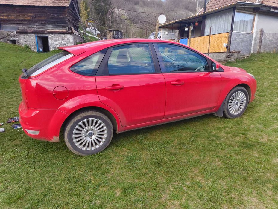 Vând Ford focus