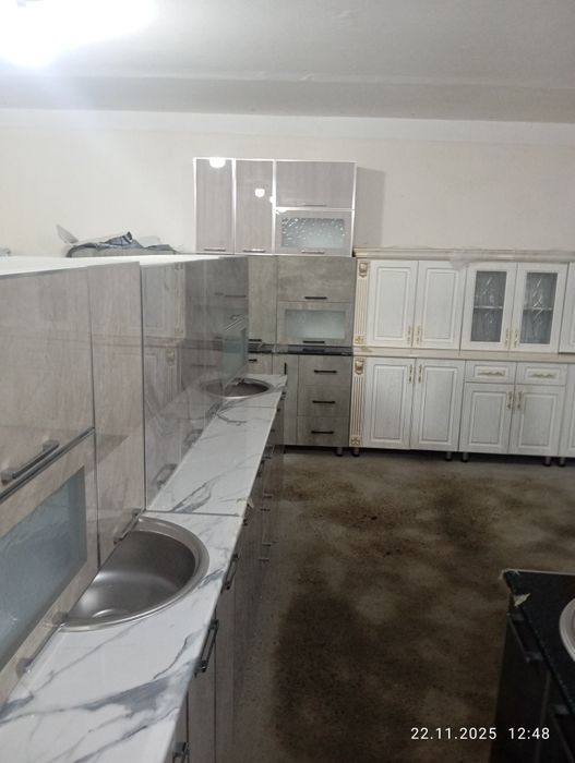 Kuhinni mebel razmeri 240