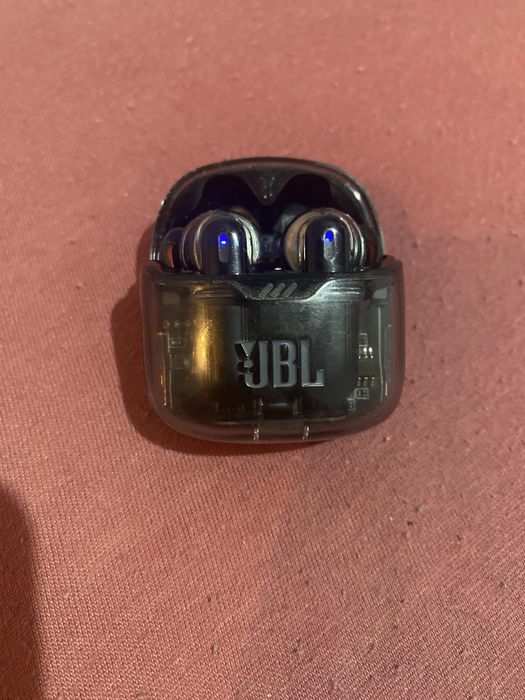 Casti jbl transparente