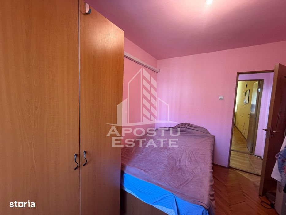 Apartament cu 3 camere ,etaj intermediar, Zona Dacia ,Timisoara