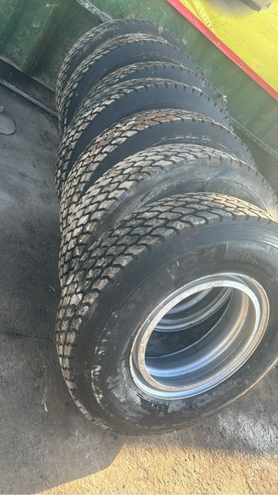 11/22.5 б/у автошины