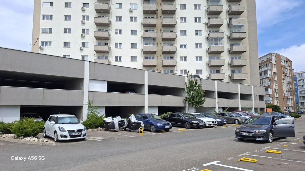 Loc parcare auto in complex rezidențial