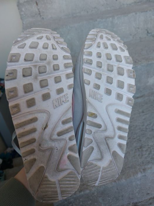 Оригинални маратонки найк nike