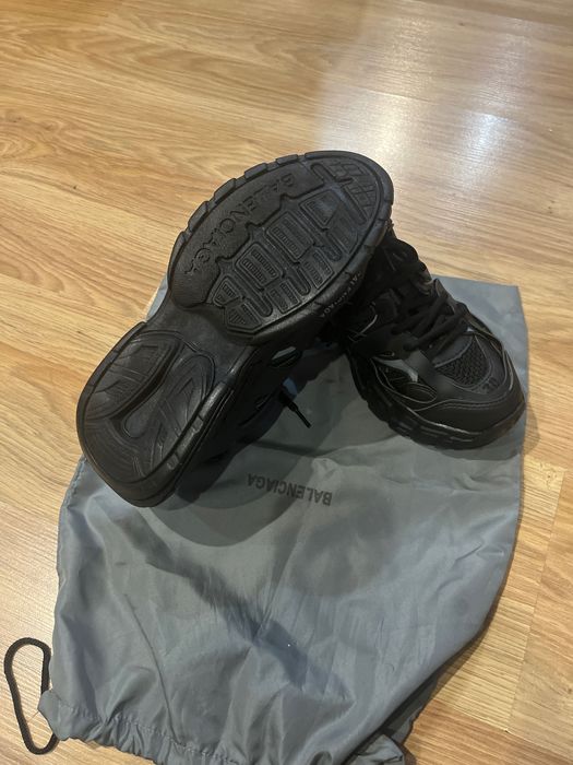 Balenciagi trak 38 номер