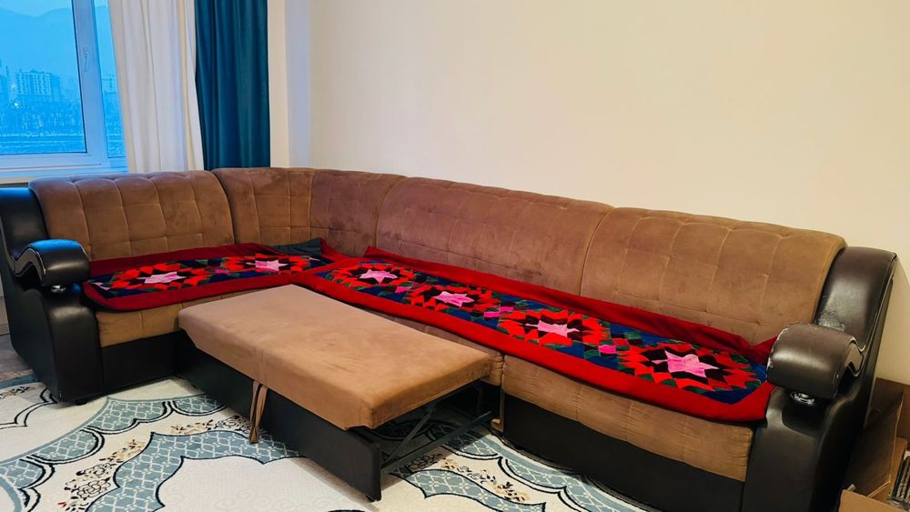 Продам диван уголок