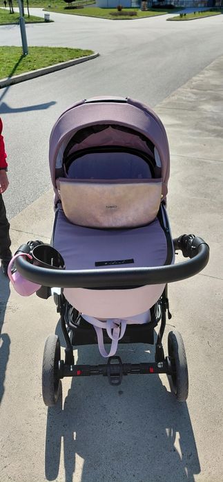 Бебешка количка  2 в 1 зимен и летен кош