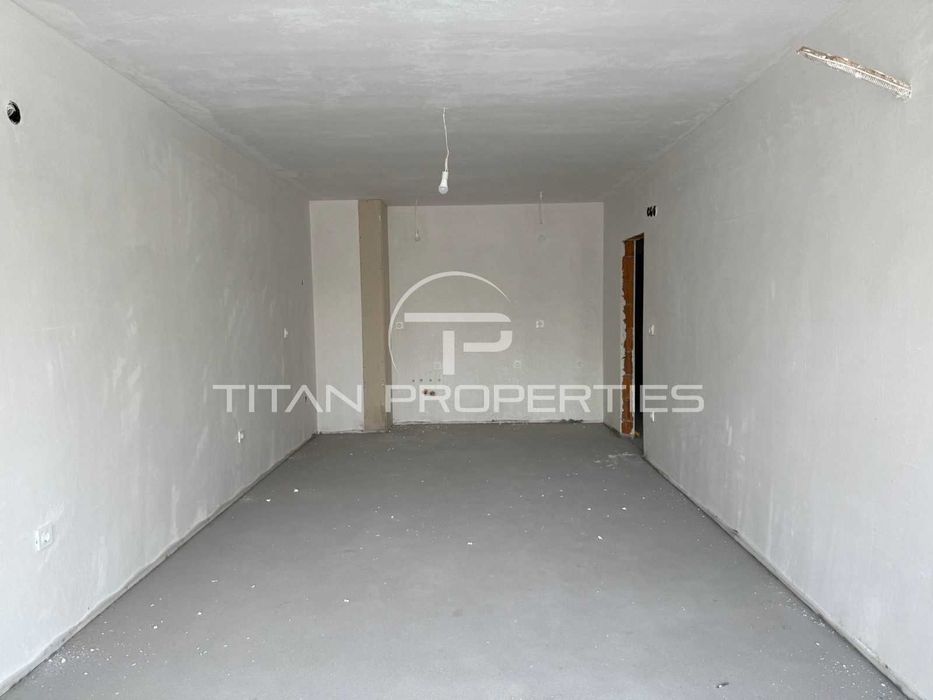 Продава се Тристаен апартамент в Пловдив, Тракия - 106 кв.м за 741 €/кв.м - Снимка #1